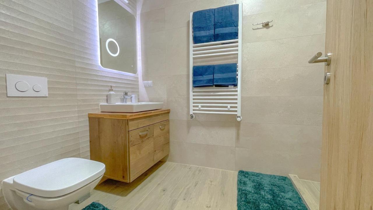 Dreamview Apartment With Private Parking Brasov Luaran gambar